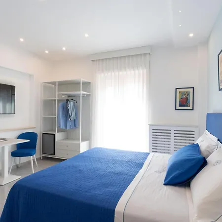 Tofani - Luminoso Con Terrazzo Panoramico Lägenhet