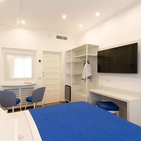 Tofani - Luminoso Con Terrazzo Panoramico Lägenhet