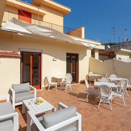 Tofani - Luminoso Con Terrazzo Panoramico Lägenhet *